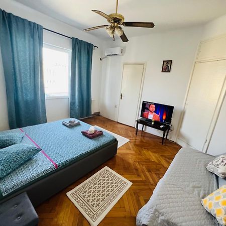 Unirii Downtown Apartment Bucharest Luaran gambar