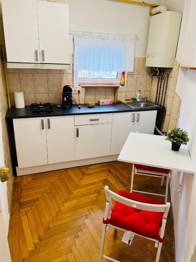 Unirii Downtown Apartment Bucharest Luaran gambar